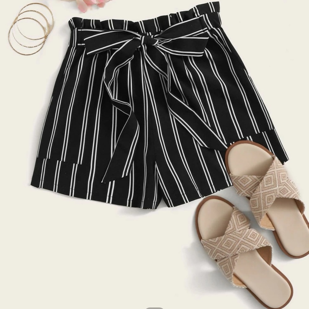 Shein Striped Self-Tie Paperbag Shorts never worn